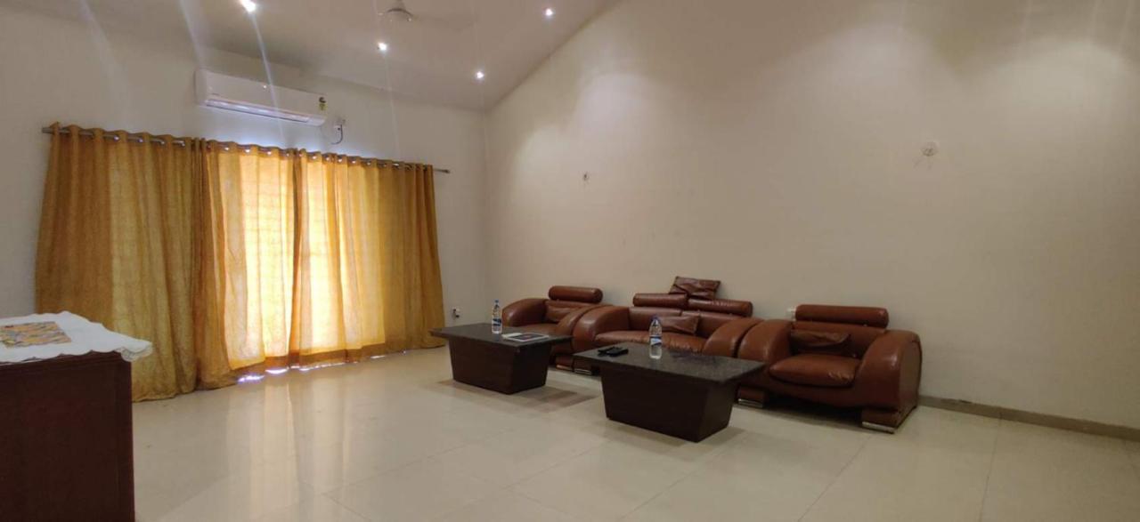 Air 2Bhk Infinity Villa Игатпури Екстериор снимка