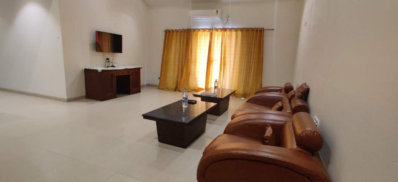 Air 2Bhk Infinity Villa Игатпури Екстериор снимка