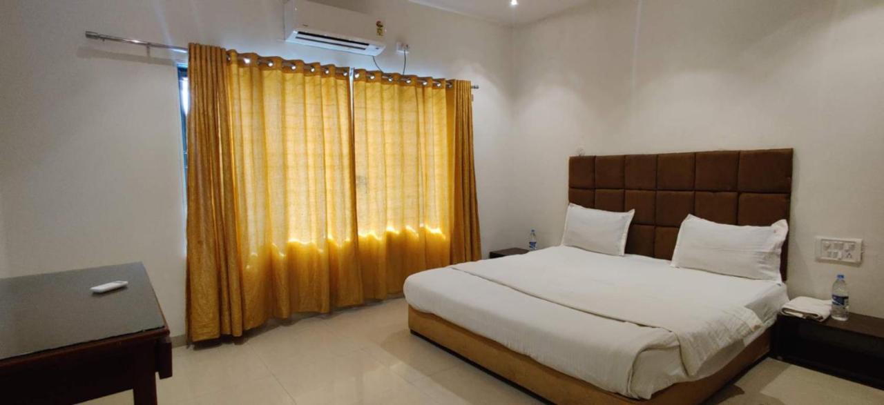 Air 2Bhk Infinity Villa Игатпури Екстериор снимка